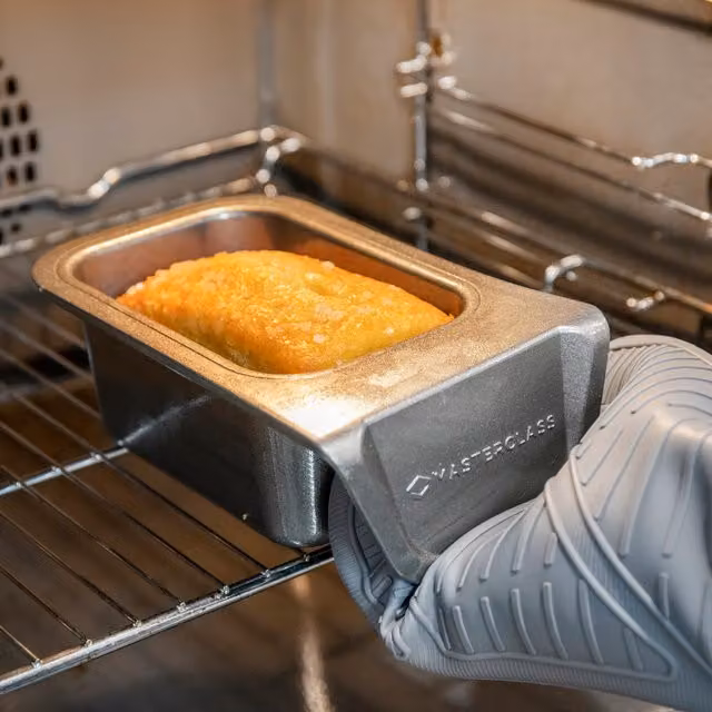 MasterClass Non-Stick Rectangular Carbon Steel Loaf Tin, 1lb, Grey – 1