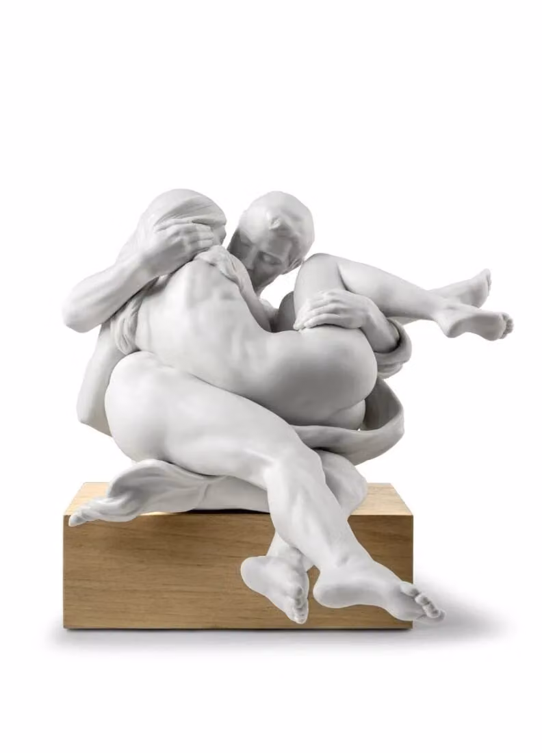 Lladró Together Couple Porcelain Sculpture in White