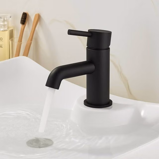 Bathroom Kingdom Chepstow Single Lever Basin Mixer Tap with Pop Up Waste in Matt Black