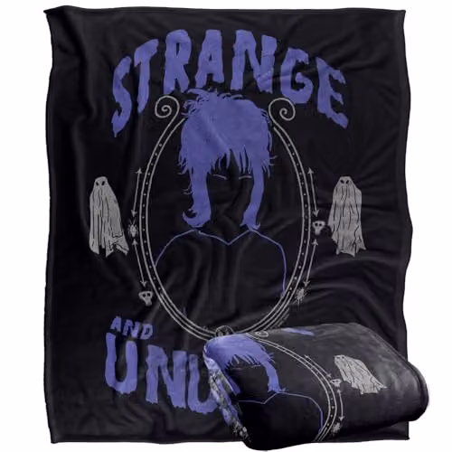 Warner Bros. Beetlejuice Strange and Unusual Super Soft Silky Touch Fleece Throw Blanket, Multicolour, W: 152.4 cm x D: 127.0 cm – 1