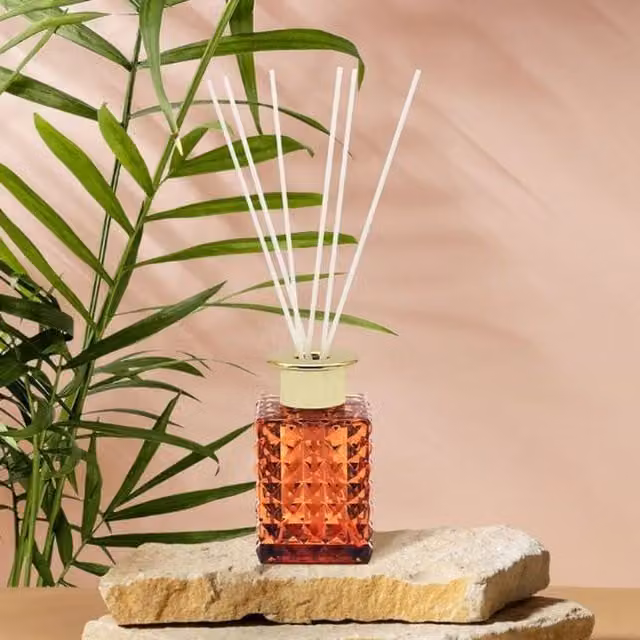 Kingsbury Gifts Amber and Sandalwood Geometric Glass Reed Diffuser, 120ml