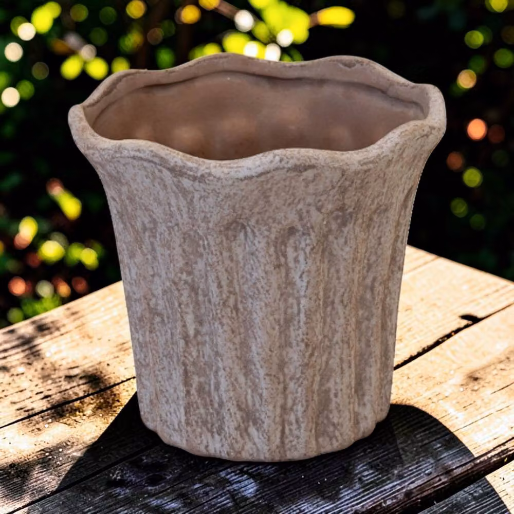 Four Candle Brown Fluted Stoneware Pot, H: 17.0 cm, W: 15.0 cm, D: 1.0 cm – 2