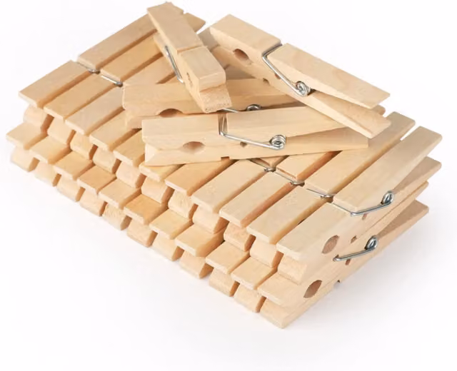 Garden Mile 30 Pack Wooden Clothes Pegs in Brown and Beige