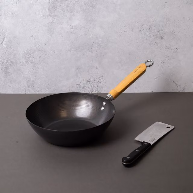 KitchenCraft 2-Piece Oriental Set Including 25cm Non-Stick Wok and Stainless Steel Cleaver in Black and Yellow