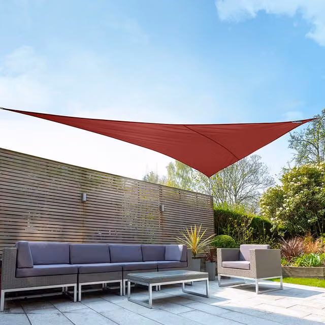 Kookaburra Waterproof Right Angle Triangle Sun Shade Sail, Red, W: 6 m, D: 4.2 m, UPF 50
