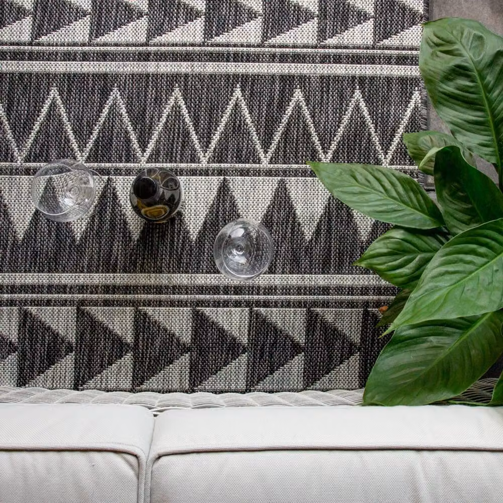 Kukoon Grey Geometric Aztec Outdoor, Garden and Patio Area Rug, W/D: 120 x 170 cm – 2