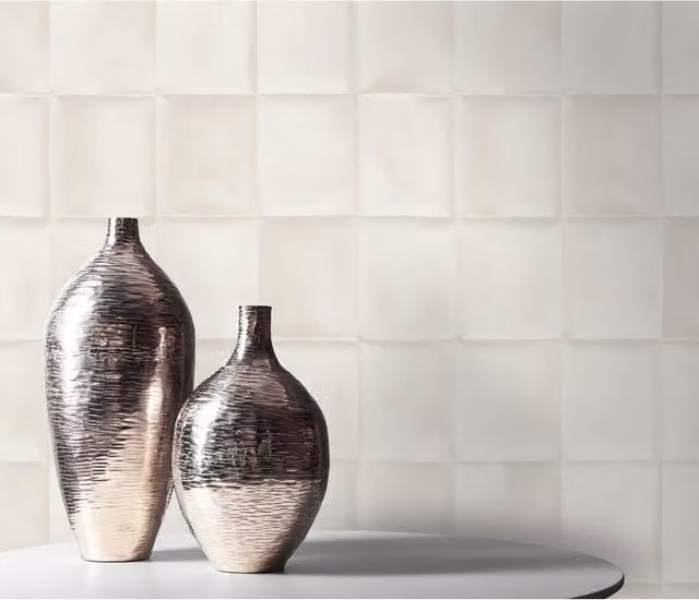 Elle Decoration Radiance Embossed Abstract Geometric Vinyl Wallpaper in Grey, Beige and White