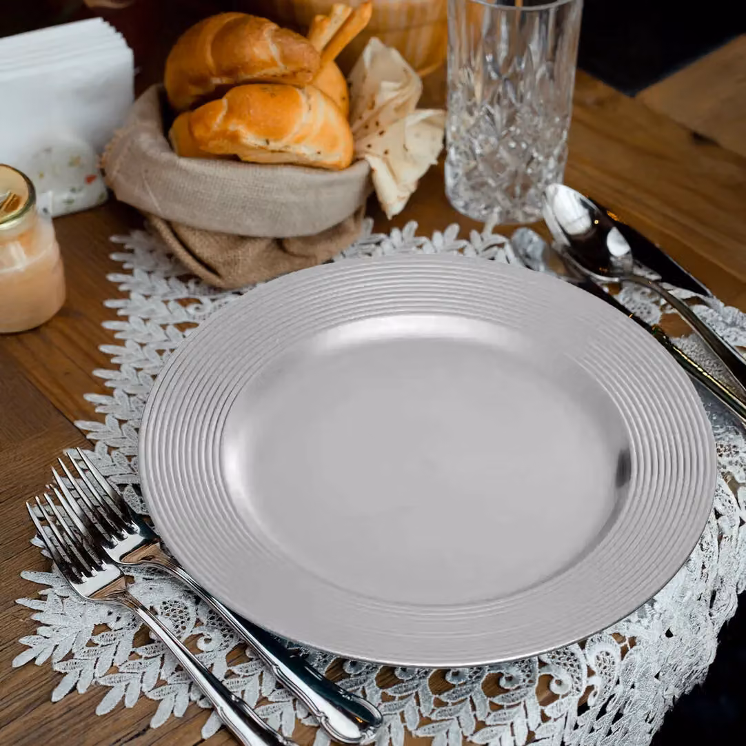 Orsina Set of Four Silver Charger Plates with Ribbed Rims, Diameter: 33 cm – 3