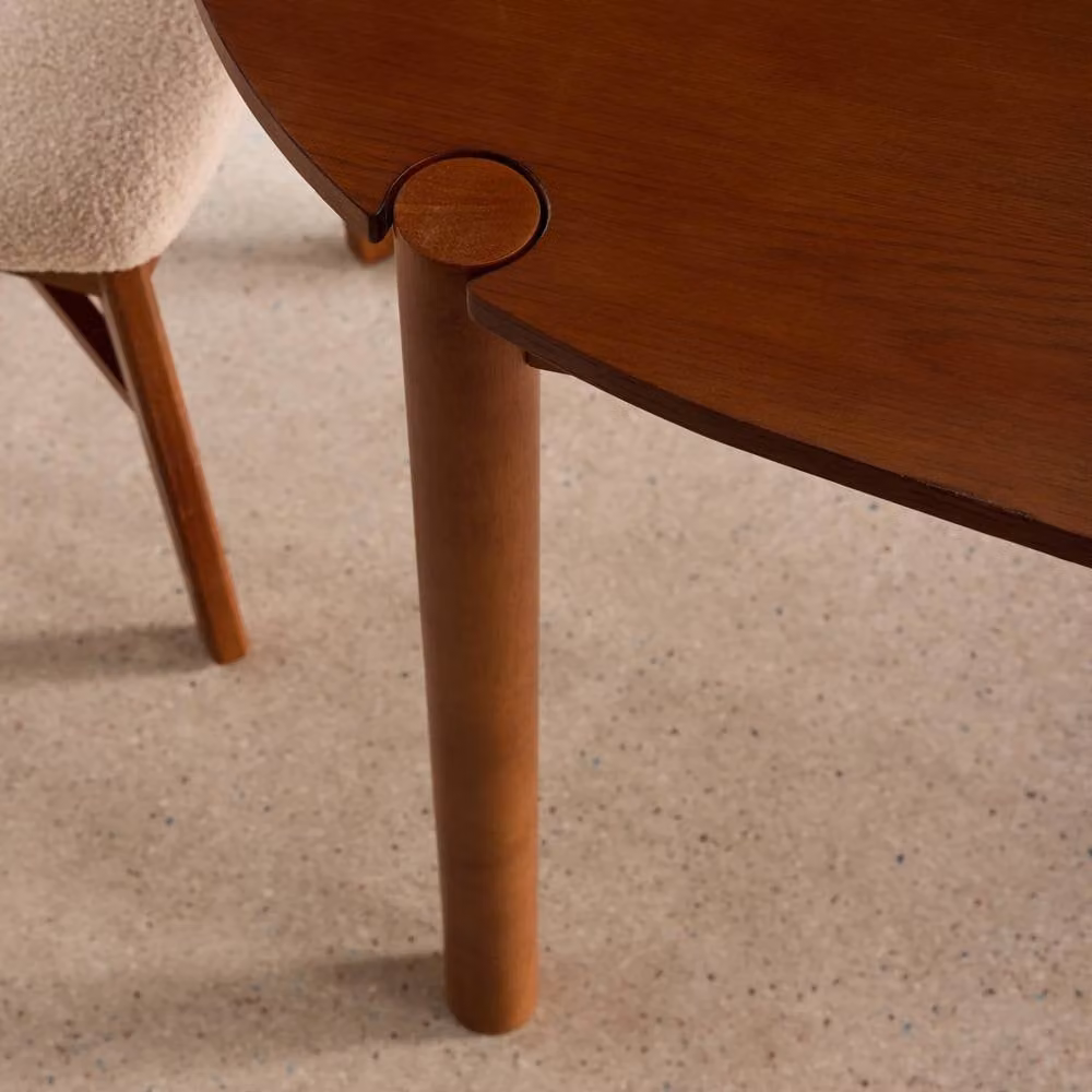 sweeek Oval Rubberwood Dining Table in Dark Brown, Seats 6 Adults – 3