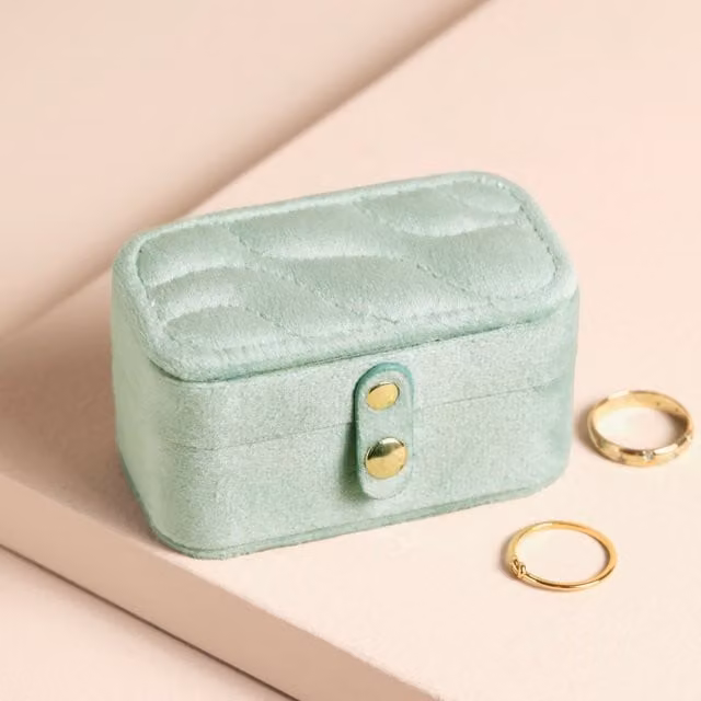 Lisa Angel Blue Moonrise Velvet Mini Travel Ring Box in Mint Green – 1