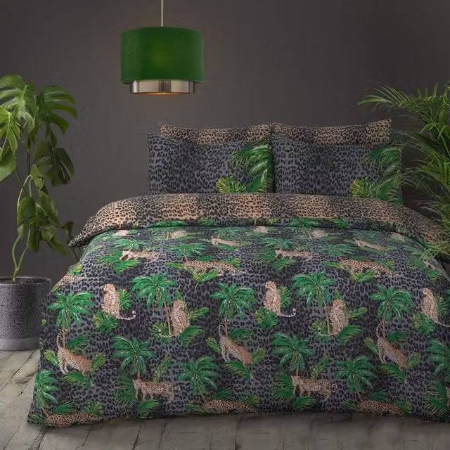 Velosso Reversible Tropical Leopard Jungle Animal Print Duvet Set with Pillowcase in Black and Green, W/D/H: 90 x 200 cm