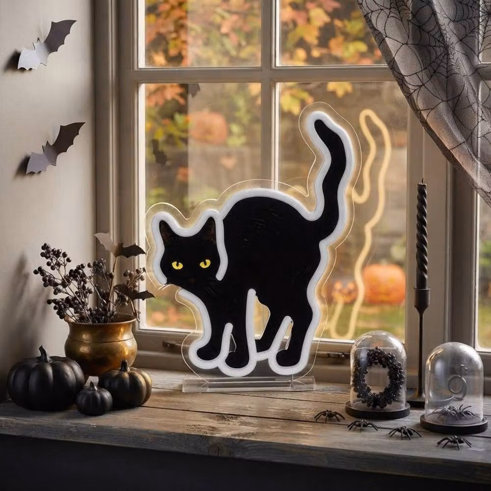 Garden Greatness Scaredy Cat Acrylic Neon LED Table Decor in Black – 2