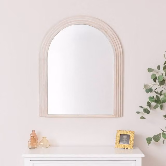 Melody Maison Minimalist White Wood Arched Wall Mirror W: 90 cm, H: 75 cm