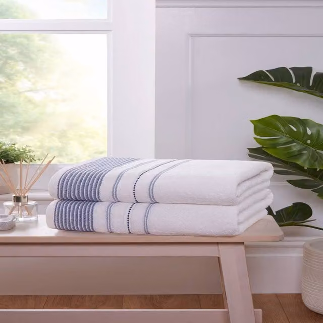 Rapport Home Azure Stripe Pure Cotton Towel Set in Cool White