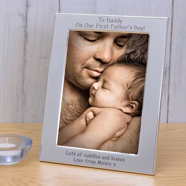Uniqueful Men's Personalised Daddy First Father's Day Silver Plated Rectangular Metal Photo Frame, W/H: 13.5 x 13.5 cm