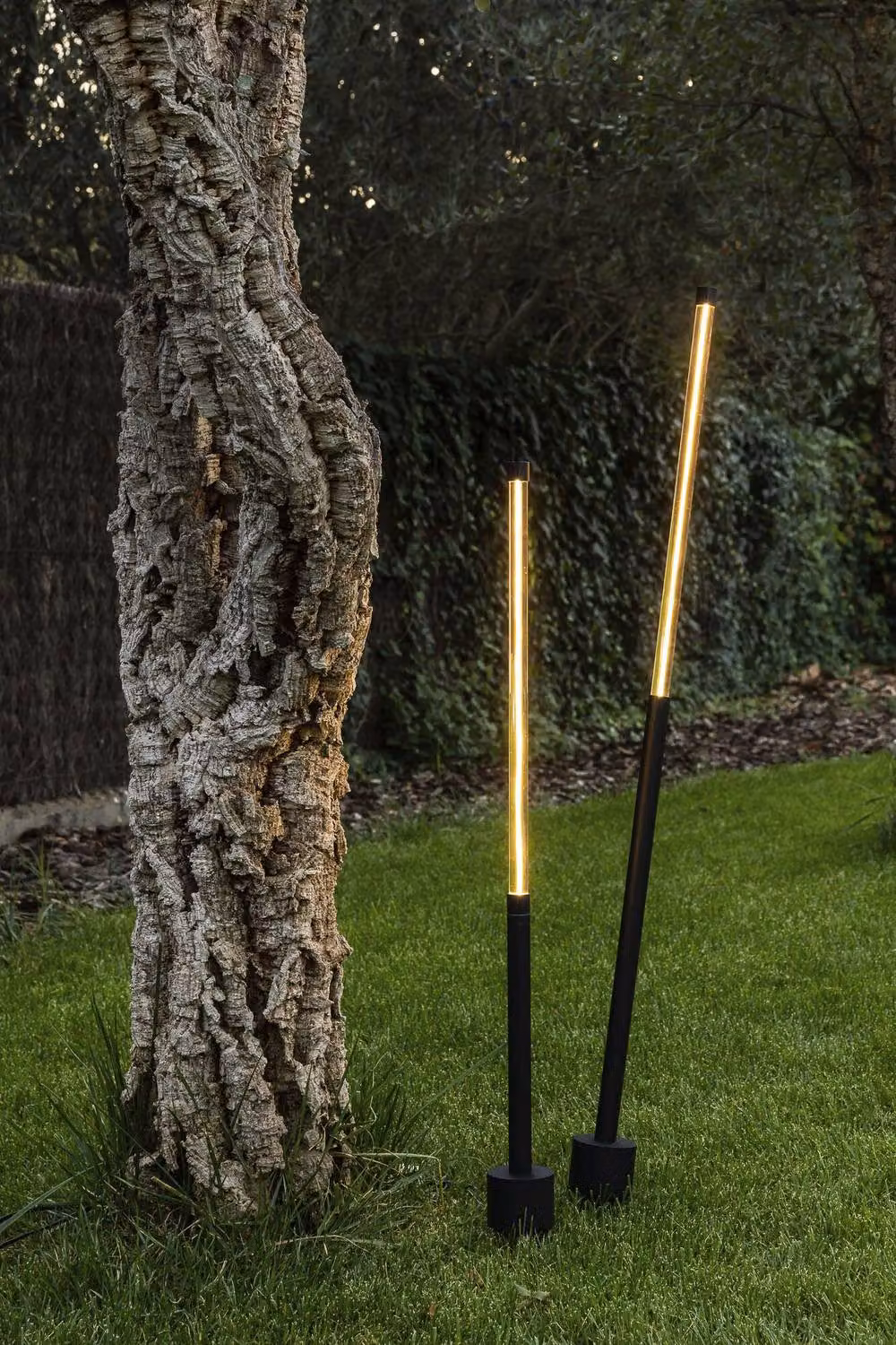 Netlighting Bambou 1268 Black LED Ground Spike Garden Lamp, 8W, 2700K Warm White, IP65 – 2