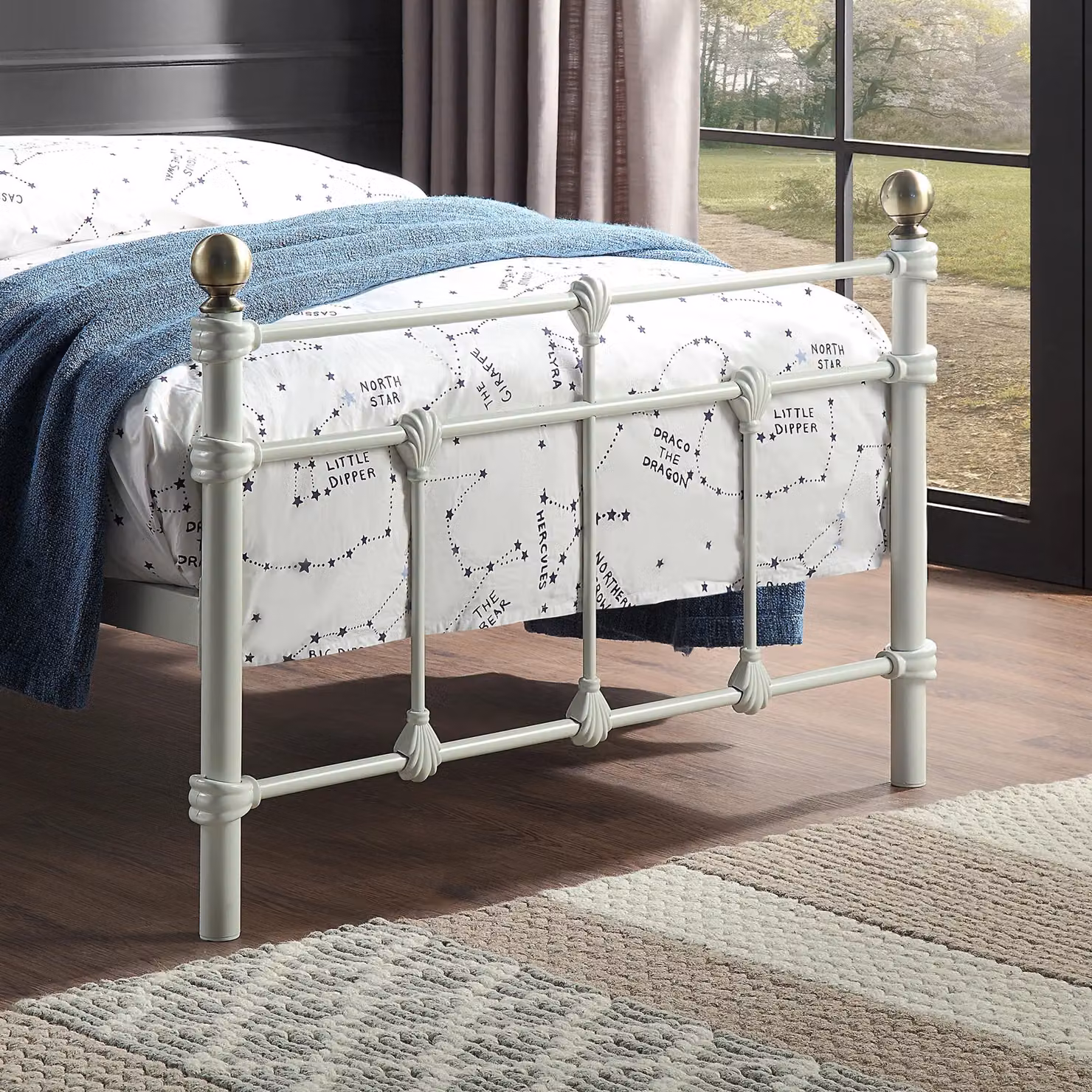 SlumberWorx Bayford Traditional Vintage Style Metal Bed Frame, White, W/D/H: 90 x 200 cm – 5