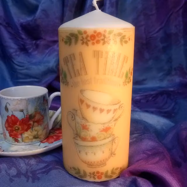 Viki Pillar Candle Tea Time 1 and Tea Time 2 in White and Yellow