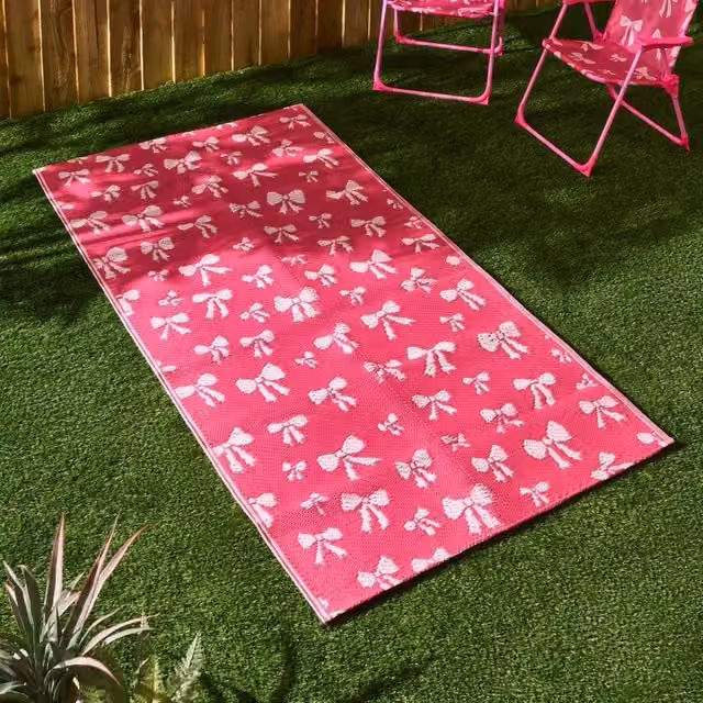 OHS Bows Reversible Waterproof Outdoor Garden Rug in Pink, W: 80 cm, L: 150 cm