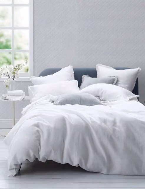 MM Linen Laundered Pure Linen Bedding Set in White, 200 x 200 cm