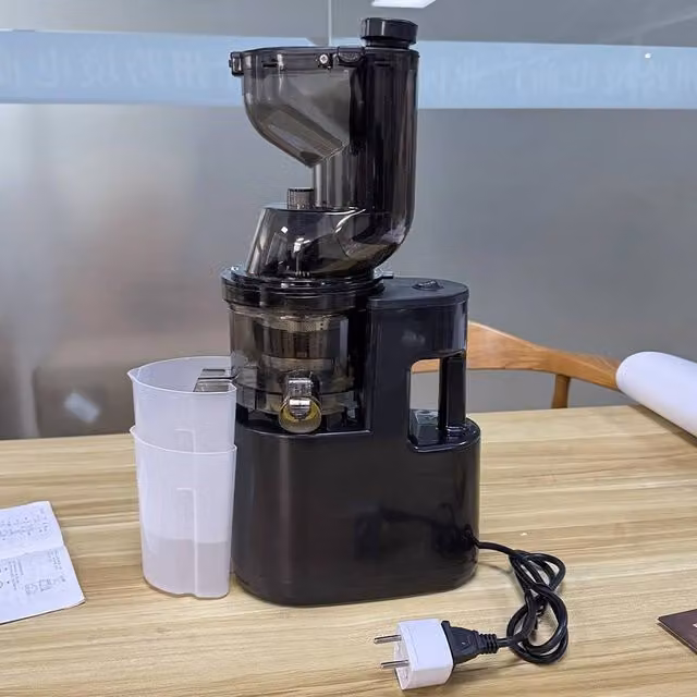 VOGREX Slow Masticating Electric Juicer with Pulp Cup in Black