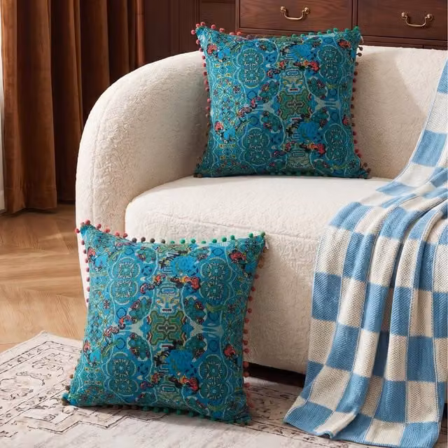 Livingandhome Pack of 2 Blue Moroccan Style Square Linen Throw Pillows with Inserts, W/D/H: 45 x 45 x 45 cm