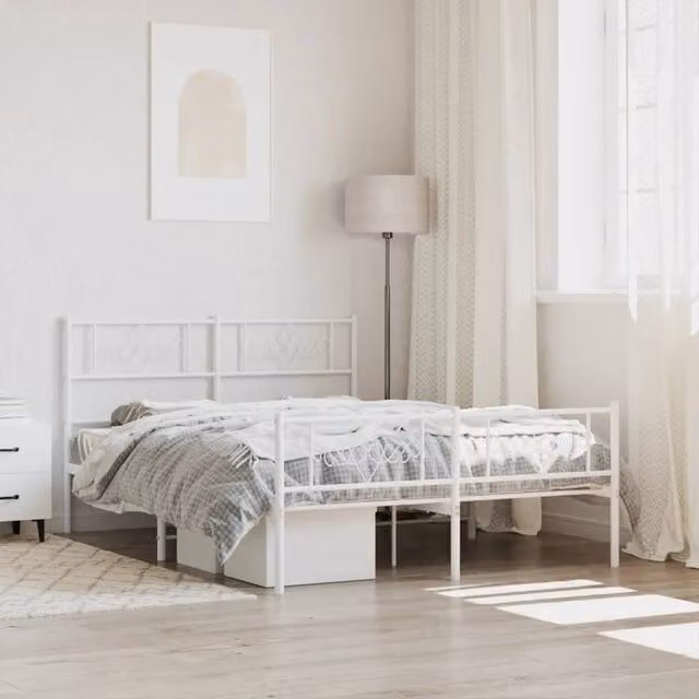Berkfield Home Metal Bed Frame with Headboard and Footboard in White, W: 135 cm, L: 190 cm