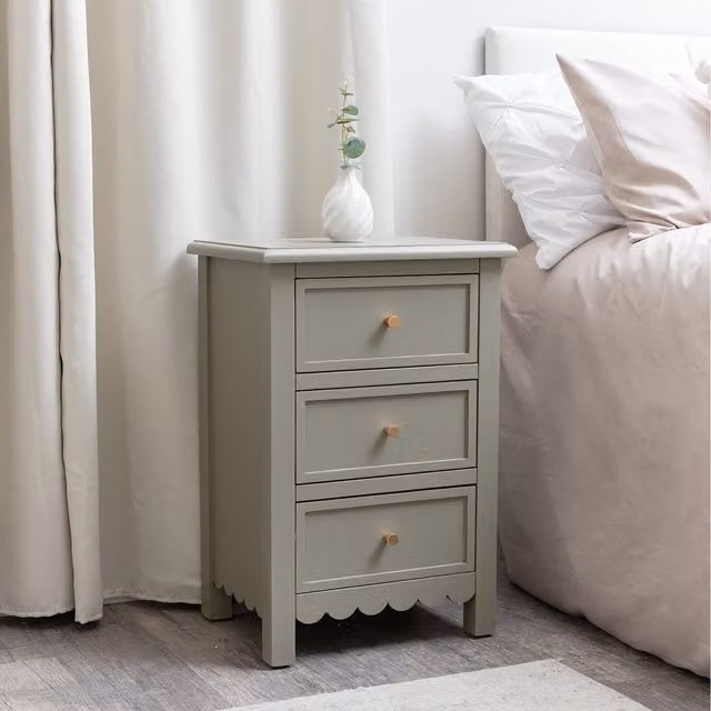 Melody Maison Classic Scallop Bedside Table in Grey and Gold