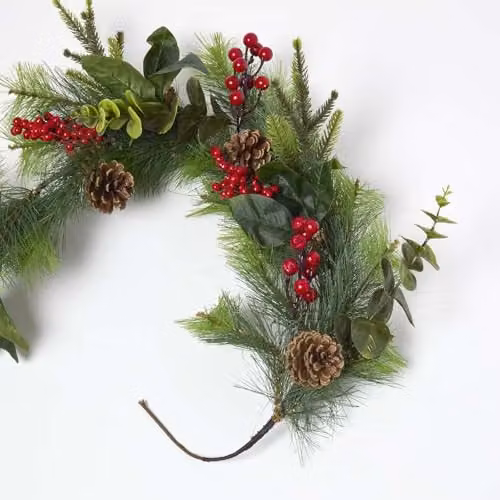Homescapes Artificial Winter Woodland and Eucalyptus Christmas Garland in Green, Red and Brown with Berries and Pinecones – 4