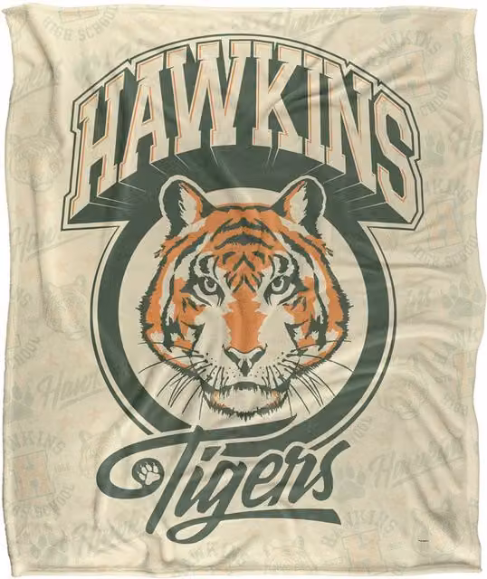 Stranger Things Retro Hawkins High Super Soft Throw Blanket, Multicolour, W: 152 cm, D: 127 cm – 1