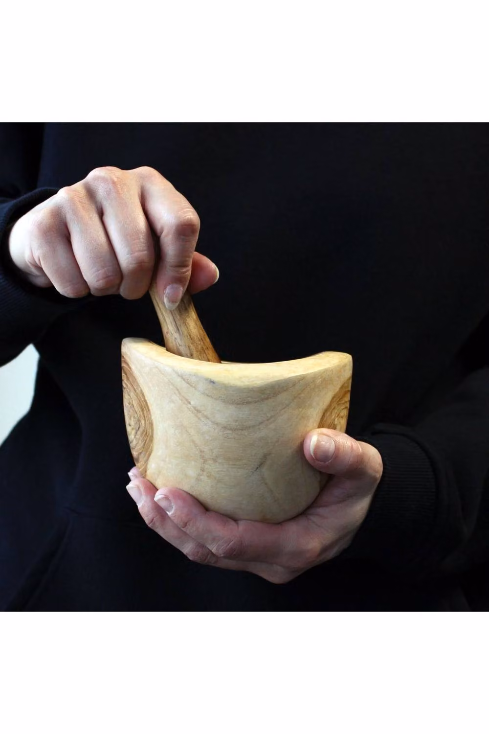 KDMD Ergo Teak Mortar and Pestle Set in Brown Wood – 3