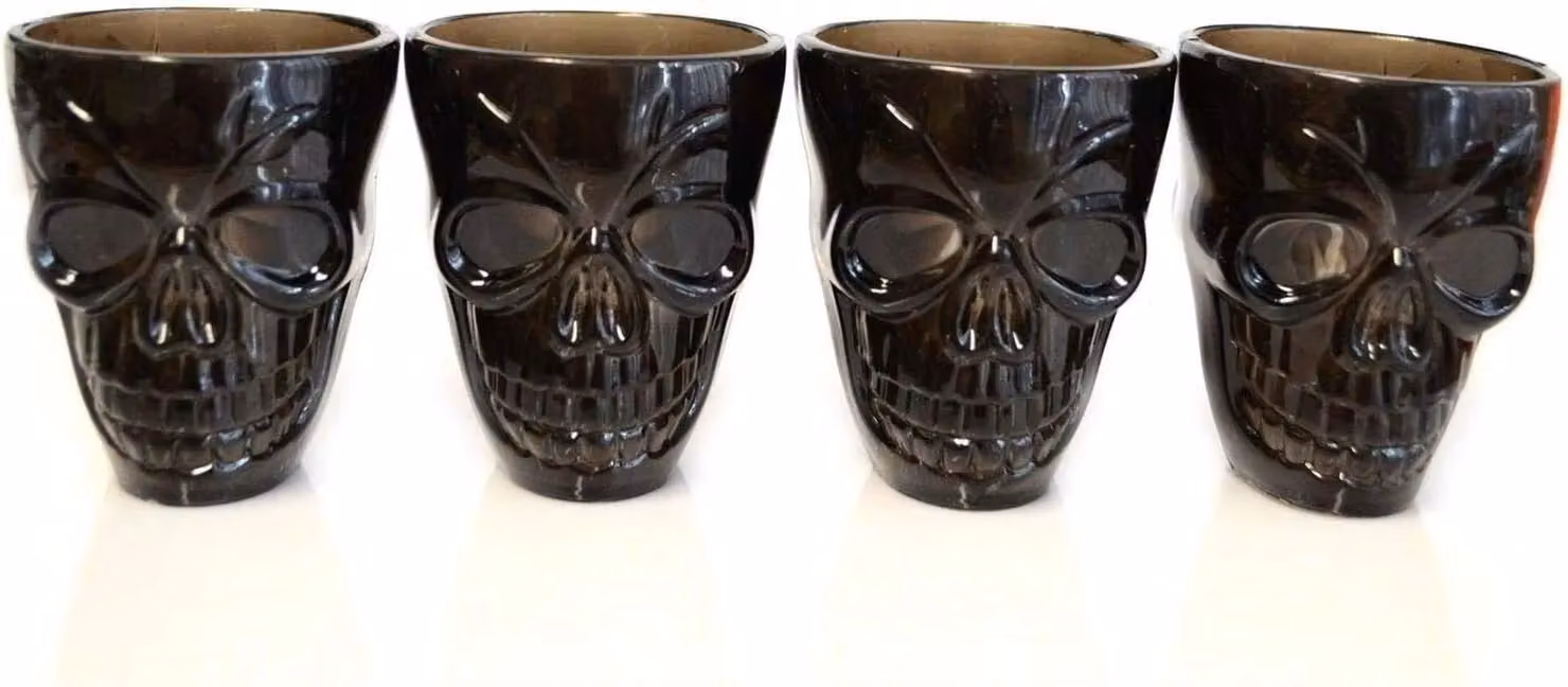 Shatchi Set of 4 Black Plastic Skull Shaped Shot Glasses, 55ml Each – 2