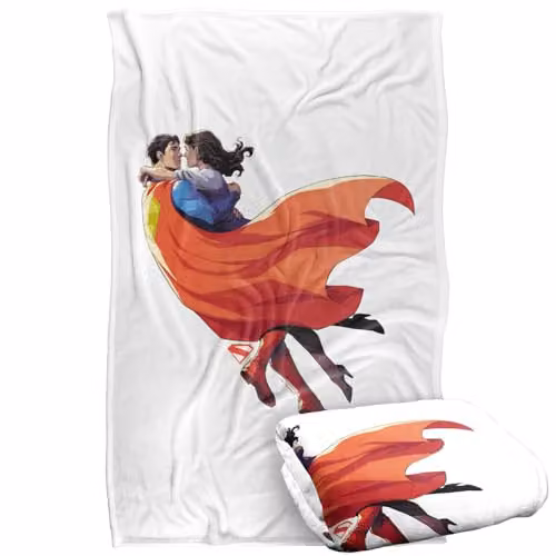 Warner Bros. Superman 2025 Lois Embrace Super Soft Silky Touch Fleece Throw Blanket, Multicolour, W: 91 cm, D: 147 cm – 1