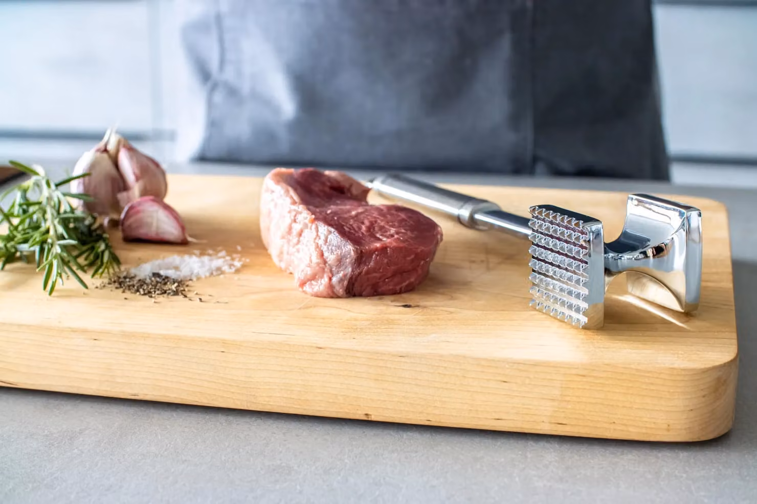 KitchenCraft Oval Handled Professional Double Sided Meat Tenderiser Hammer in Silver, Length: 29 cm – 5