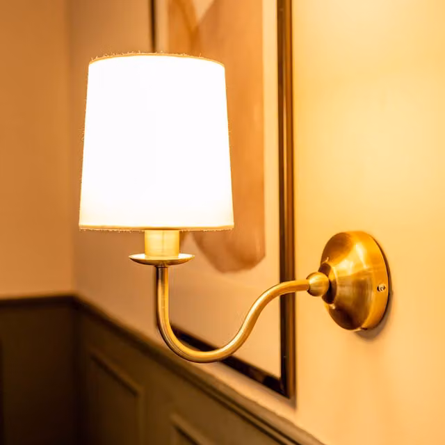 ValueLights Memphis Gold Brass Metal Wall Light with LED Bulb