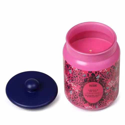 Disney Villains Cruella De Vil Inspired Black Pepper and Foxglove Scented Candle, 430 g