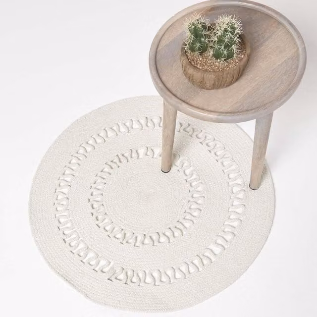 Homescapes Braided Round Crochet Rug in Beige, Yellow and White, Diameter: 90 cm