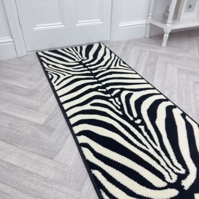 runrug Zebra Print Long Hallway Carpet Runner in White, W/D/H: 60 x 420 cm