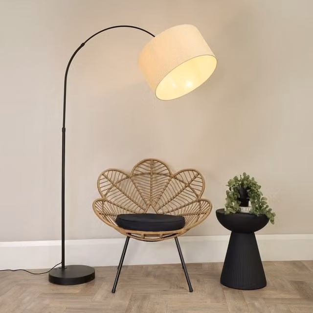 ValueLights Louis Black Arched Floor Lamp with Beige Rattan Drum Shade and LED Bulb