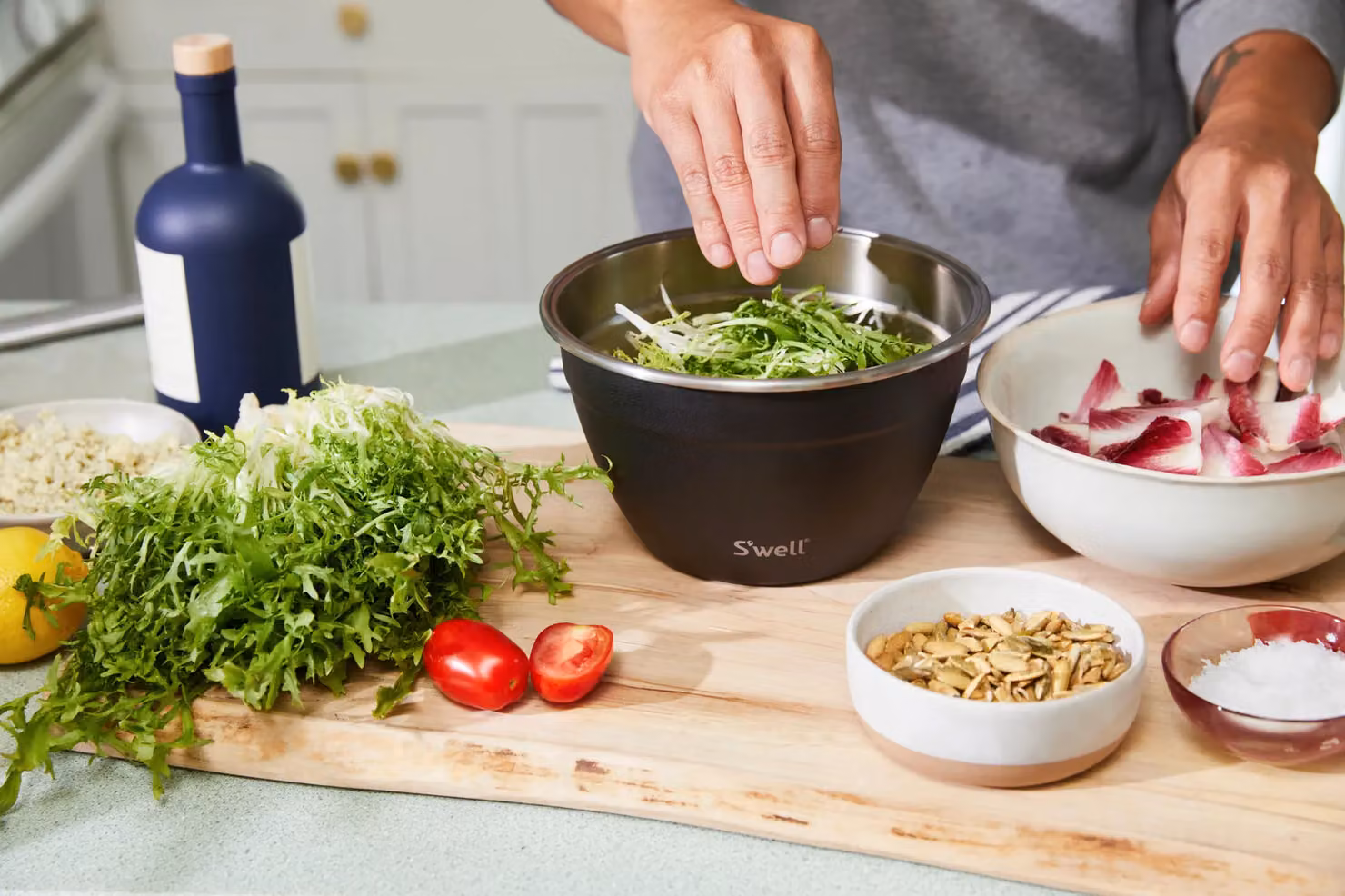S'well Onyx Salad Bowl Kit in Black, 1.9 l – 3
