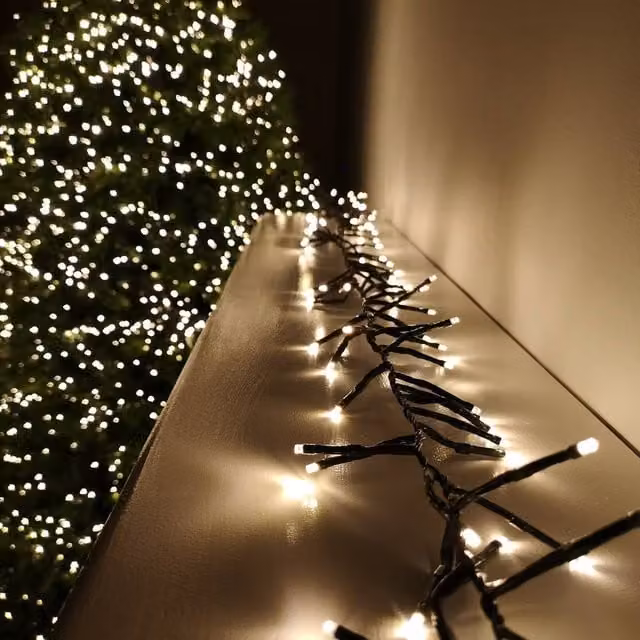 Samuel Alexander Premier Decorations 3000 LED Clusterbrights Christmas Lights, 37.2m, Warm White, Indoor/Outdoor, Mains Operated with Timer – 1