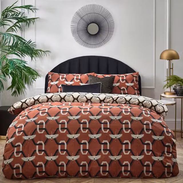 Avalon Reversible Geometric Duvet Cover Set in White, Orange and Red, 140 x 200 cm