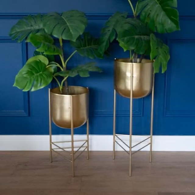 Madison & Mayfair Small Gold Metal Tabletop Planter on Elegant Stand