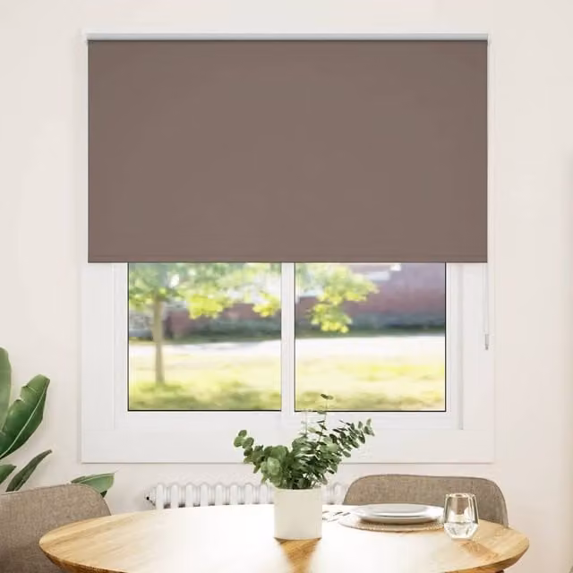 Berkfield Home Blackout Roller Blind in Brown Polyester, W: 125 cm, H: 130 cm – 1