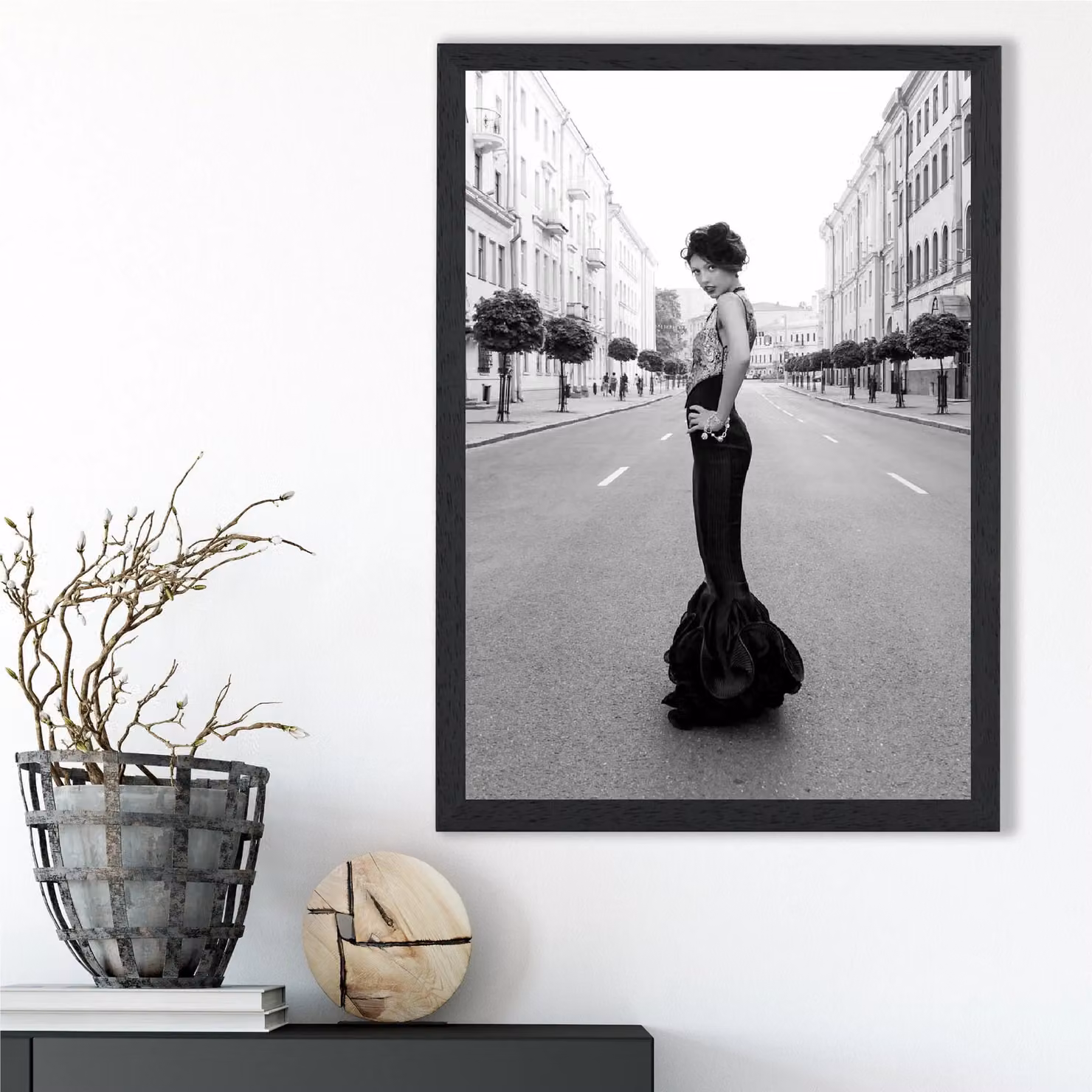 ARTZE Paris Street Fashion Black and White Photo Framed Print in Black Frame – 2