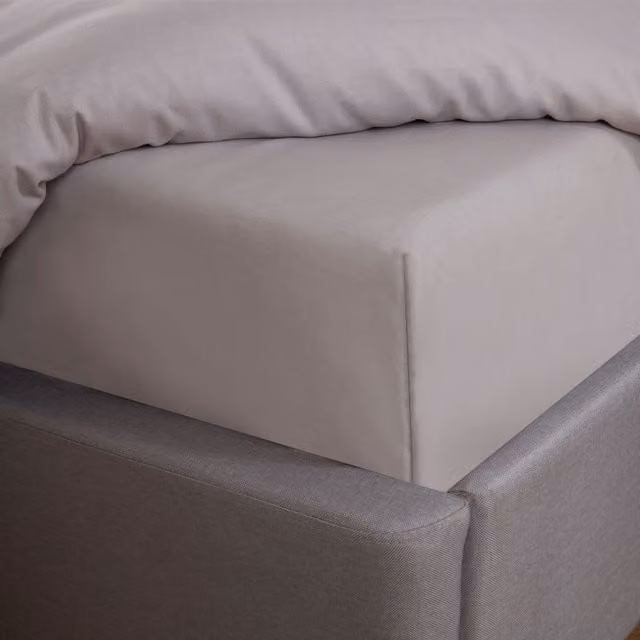 OHS Silver Polycotton Double Elasticated Fitted Bed Sheet, Depth: 30 cm, W/D/H: 140 x 200 cm – 1
