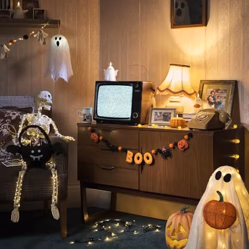 Lights4fun TruGlow Ghost Holding Pumpkin LED Pillar Candle in White, W/D/H: 10 x 10 x 10 cm – 3