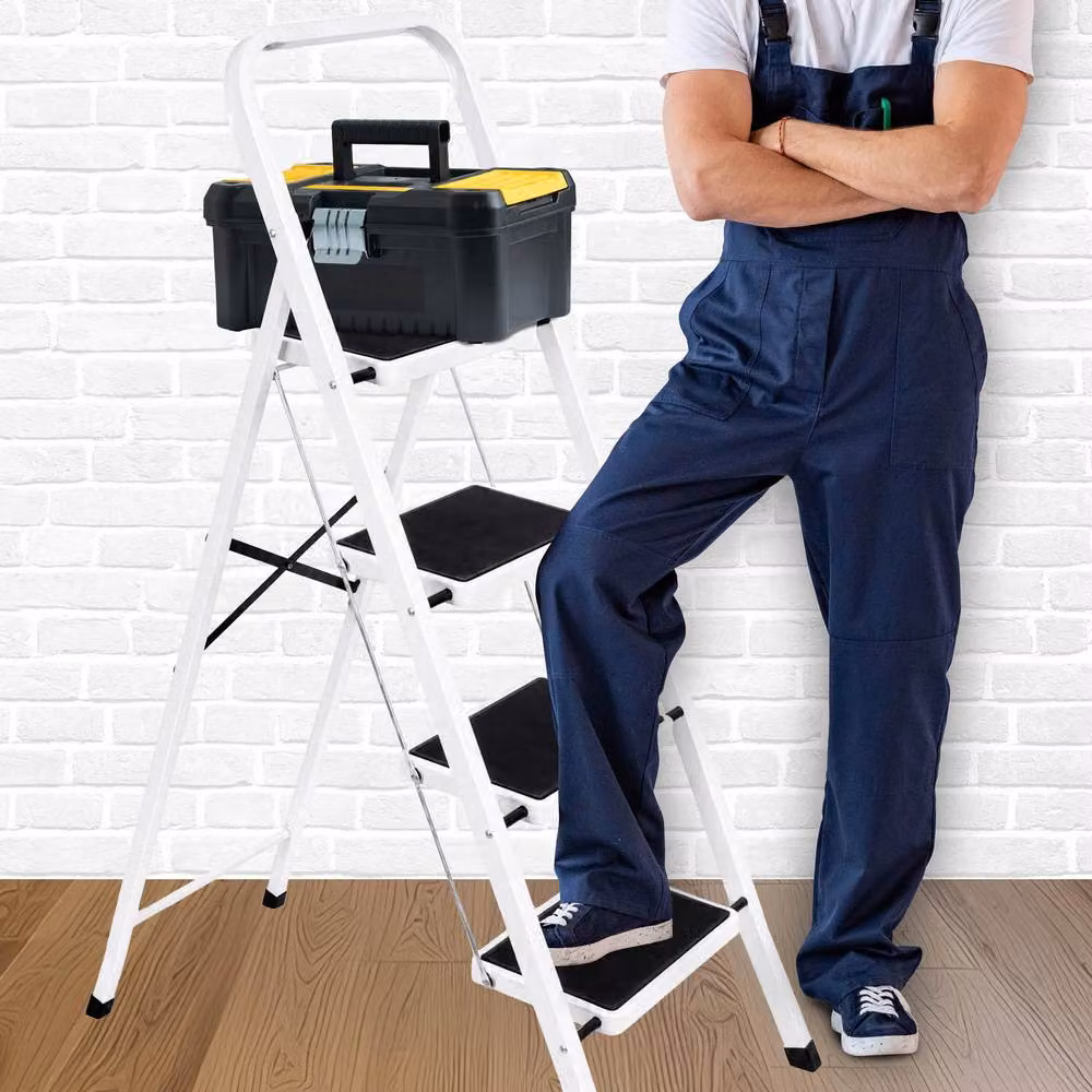 Futura 4 Step Heavy-Duty Steel Folding Step Ladder in White – 3