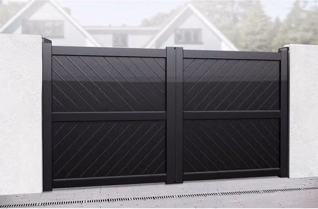 Ready Made Double Swing Gate with Diagonal Solid Infill and Flat Top in Black, W: 325 cm, H: 160 cm – 1