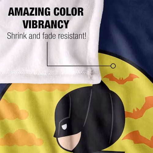 LOGOVISION The Batman (2022) Batmobile Wheelie Chibi Super Soft Fleece Throw Blanket, Multicolour, W: 91 cm, D: 147 cm – 3